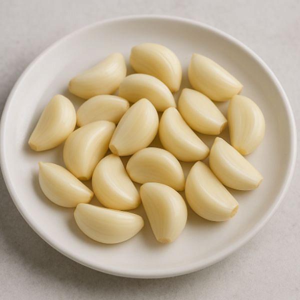 Garlic (peeled)